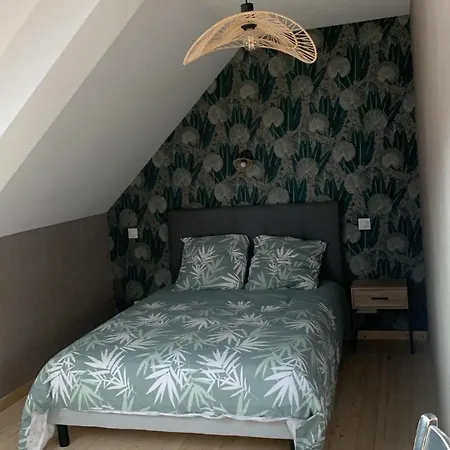 Aux Portes De La Hougue بيت للعطل *