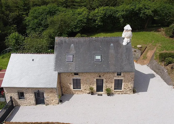 Aux Portes De La Hougue * Quettehou